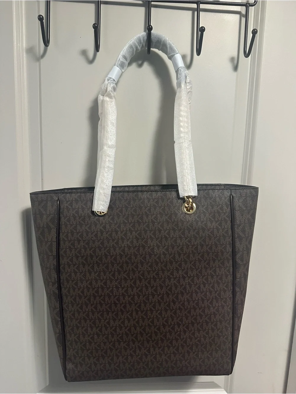 Michael Kors spacious michael